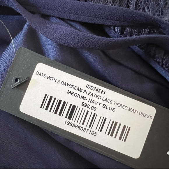 Lulu’s Date With a Daydream Pleated Lace Tiered Maxi Dress medium Navy blue - Picture 10 of 13